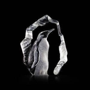 Maleras penguin crystal sculpture handmade. Designed by Mats Jonasson