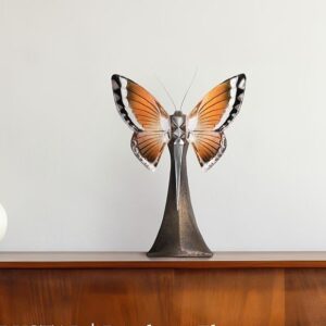 Maleras glass and iron sculpture Ready to Fly