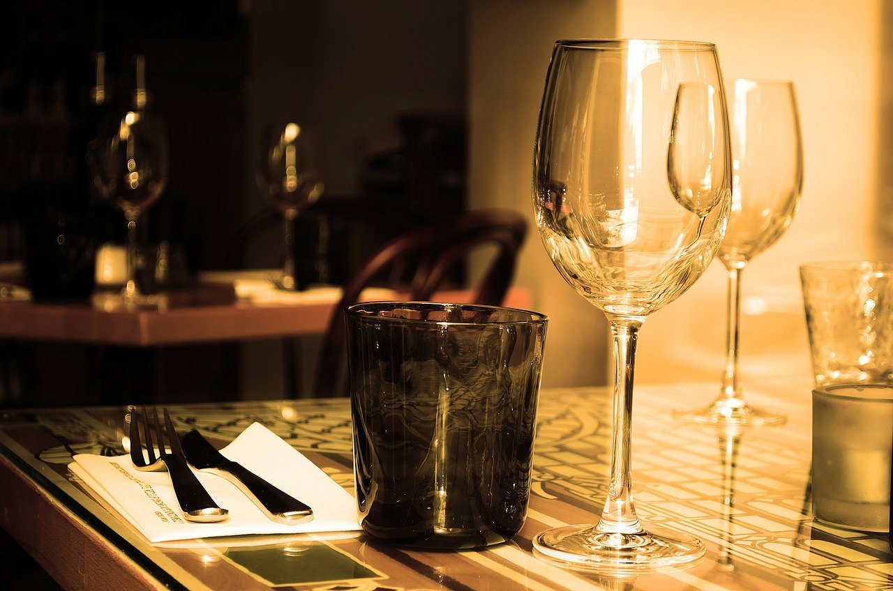 wine glass in restaurant